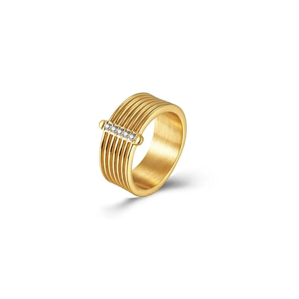 Anillo de bandas doradas con circonitas, diseño ancho y brillante para destacar la mano