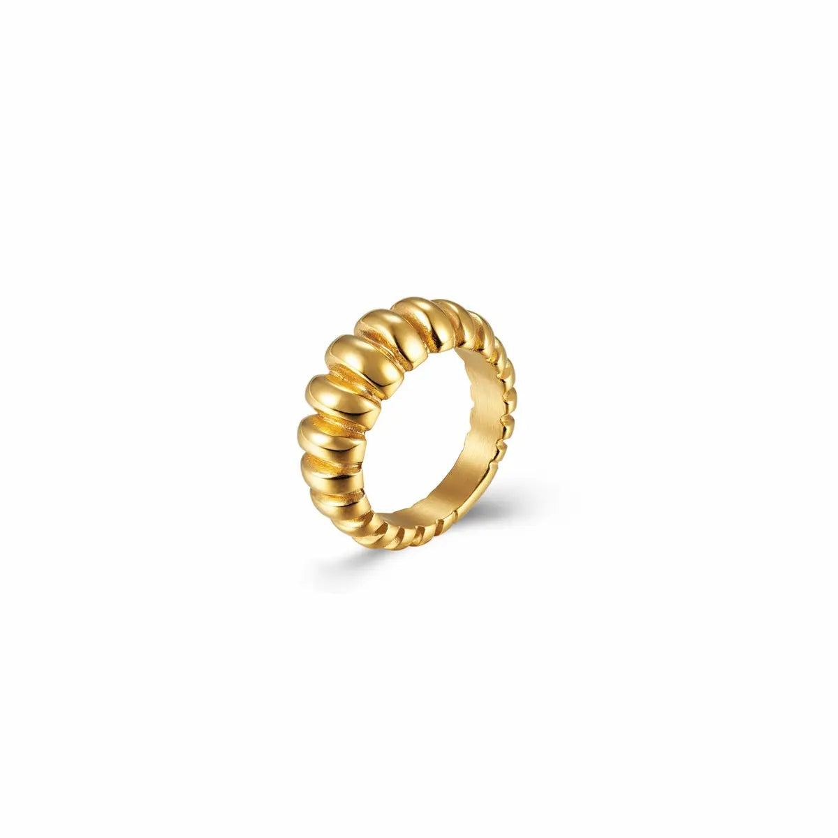 Anillo Croissant Clásico dorado, diseño con volumen y textura elegante