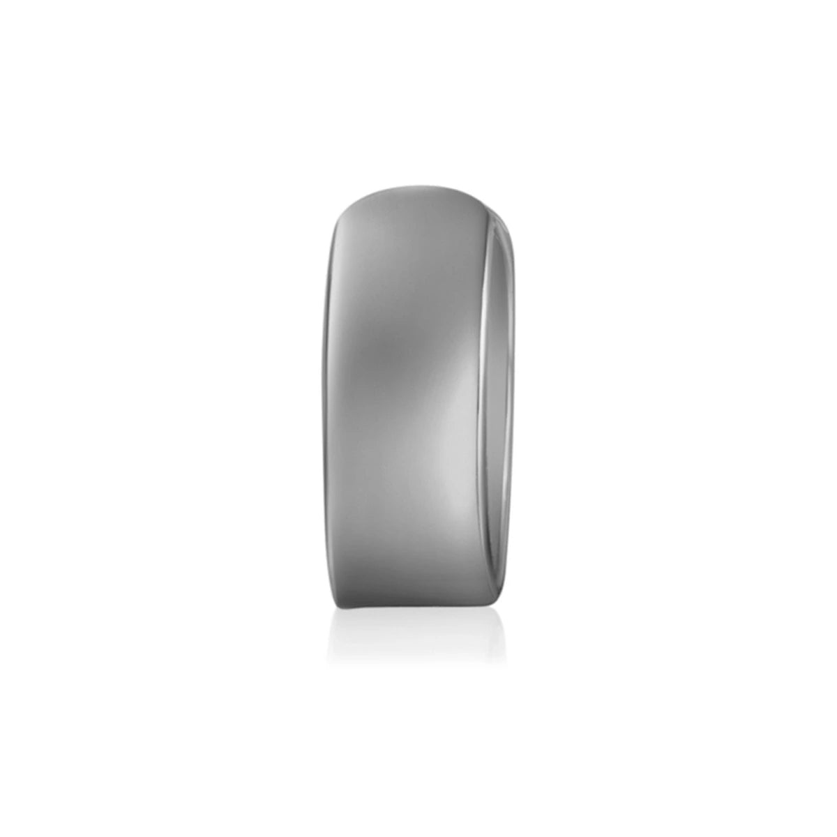 Ear Cuff Liso Ancho en plata, de frente con banda lisa ancha