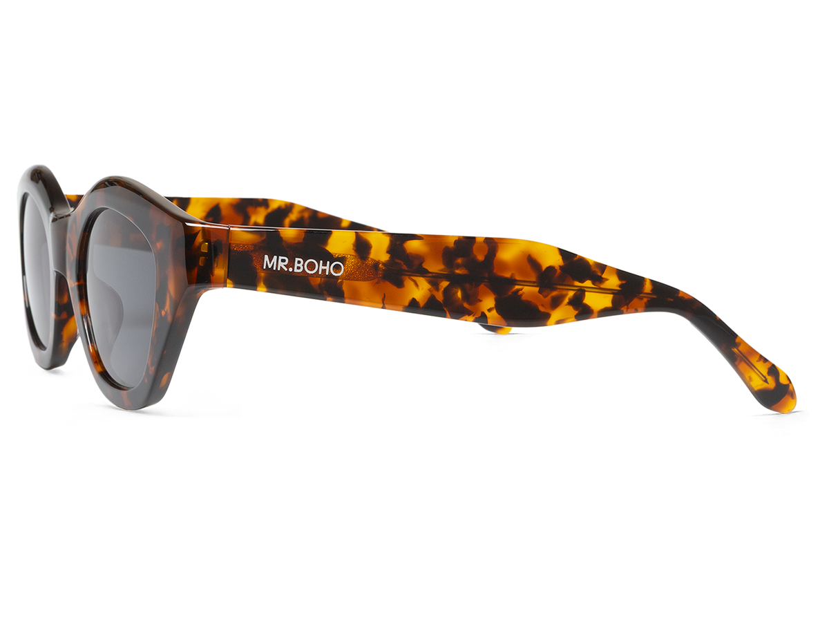 Gafas de sol Mr. Boho CONDESA Cheetah en vista lateral, montura de carey leopardo