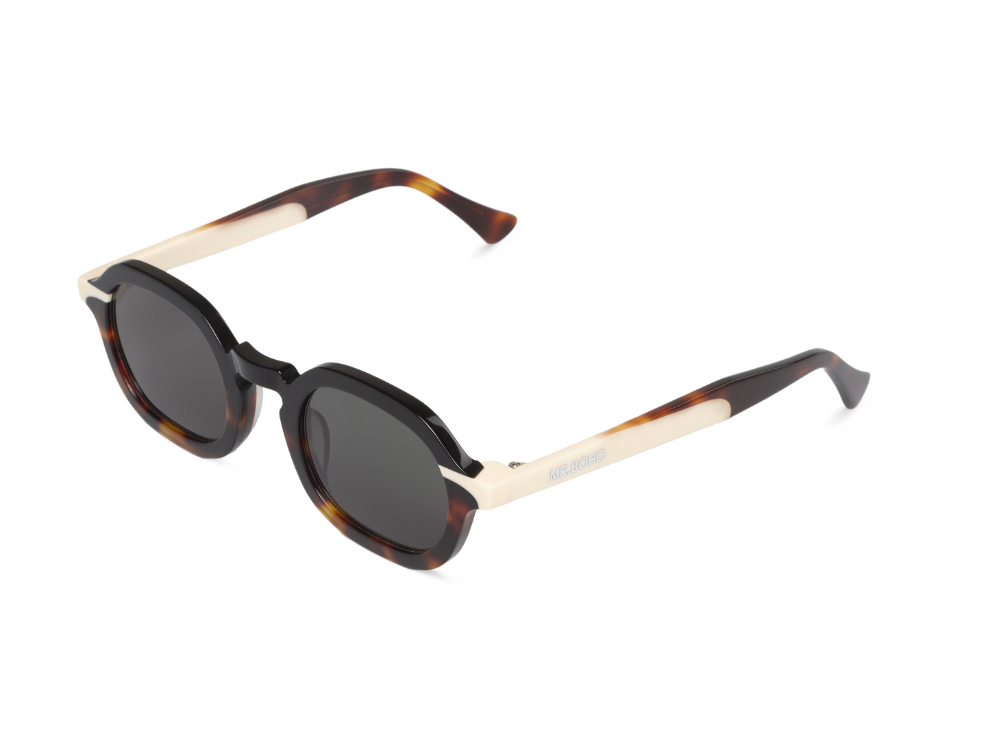 Gafas de sol Mr. Boho ELPATIO Society en vista oblicua, mostrando montura y lentes