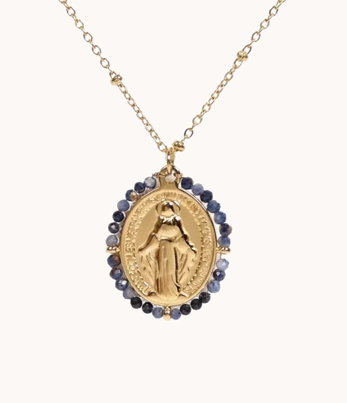Detalle collar Virgen Milagrosa con lapislazuli natural