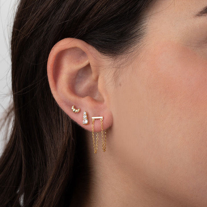 Pendiente barra con doble cadena puesto en oreja, plata 925 (unidad)