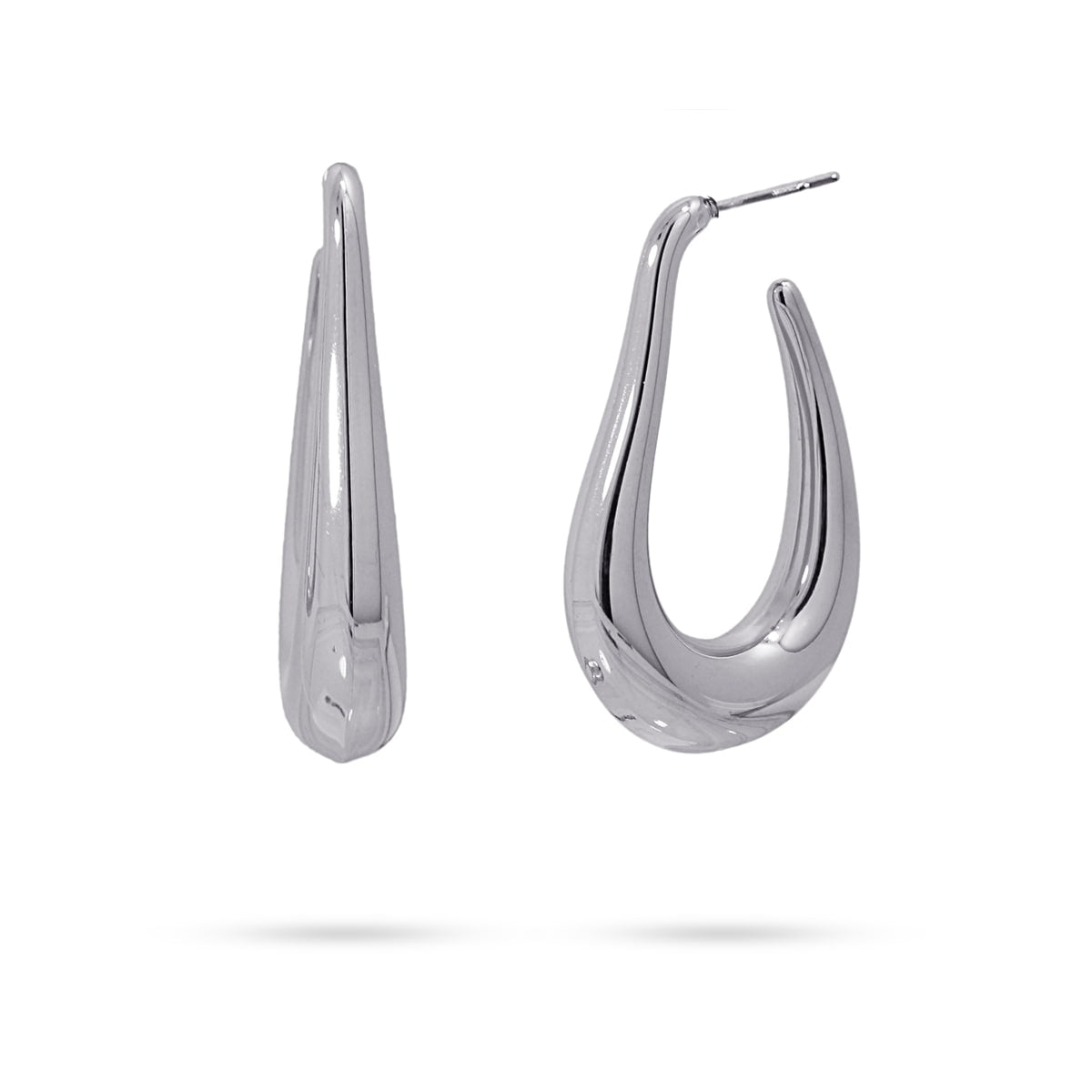 Pendientes Fluid Drop plateados con acabado brillante y forma escultural