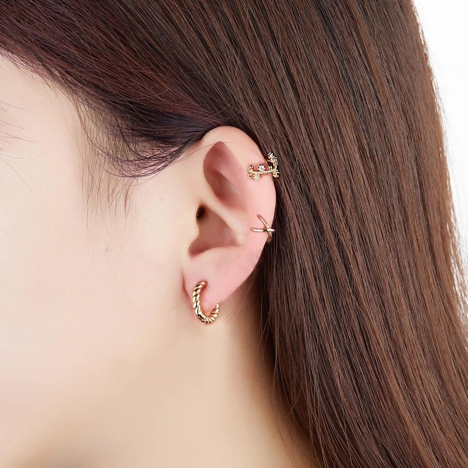 Aro trenzado cuerda visto de cerca, accesorio sencillo y elegante