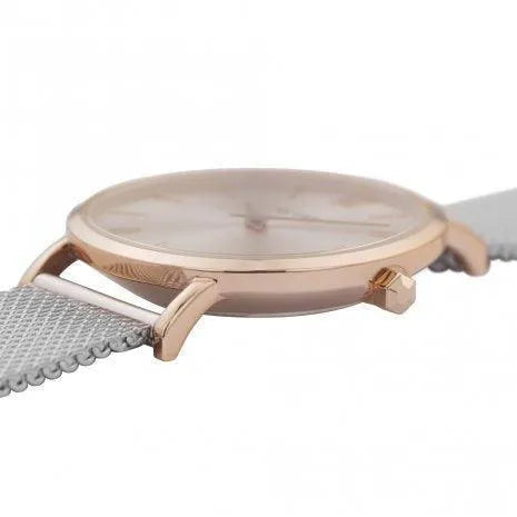 Detalle del reloj Cluse Minuit Mesh oro rosa y plata, diseño elegante