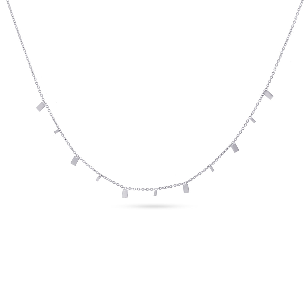 Collar Essentials Crave plateado con colgantes minimalistas, diseño sencillo y versátil