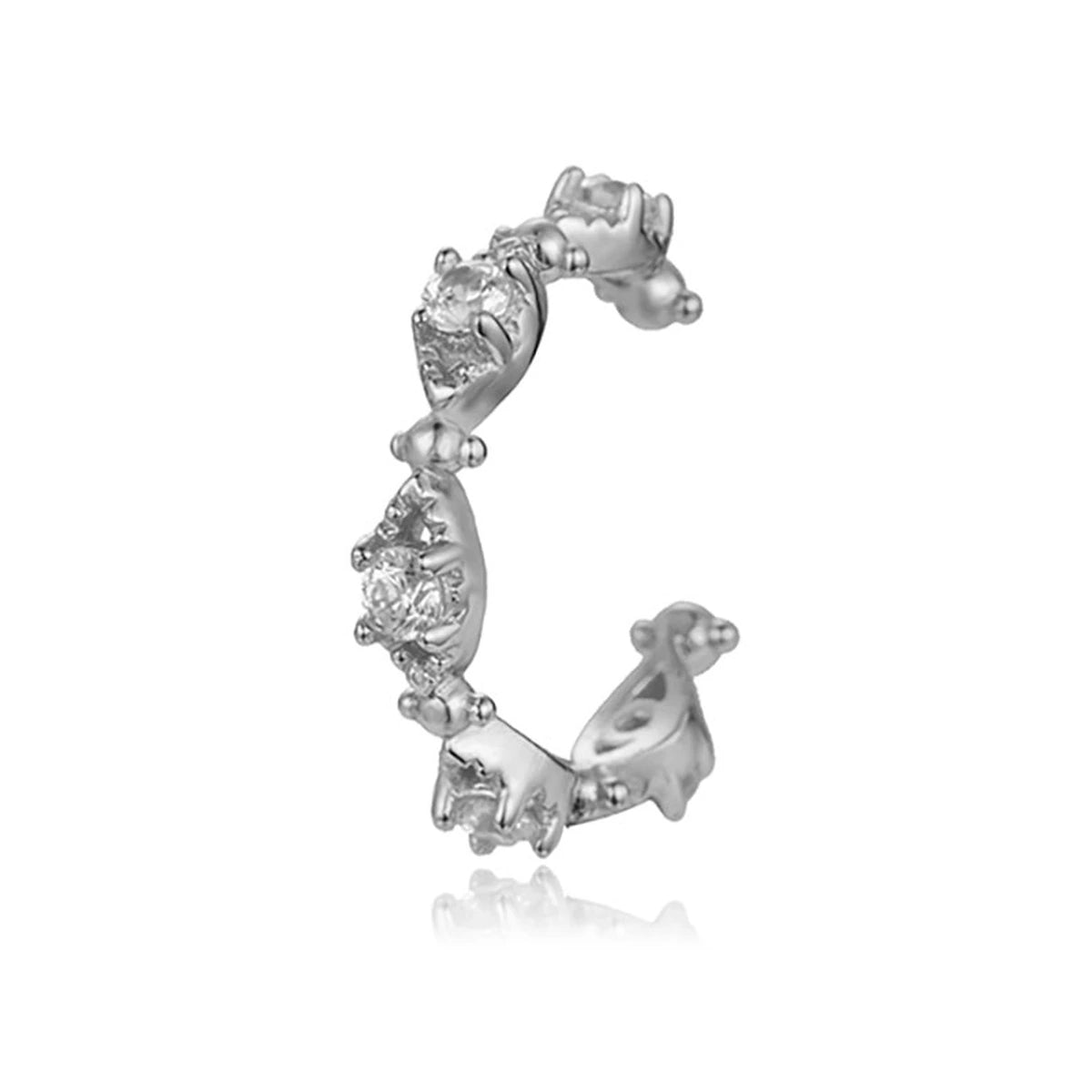 Ear Cuff Trenza y Circonitas en plata, en diagonal con la abertura visible