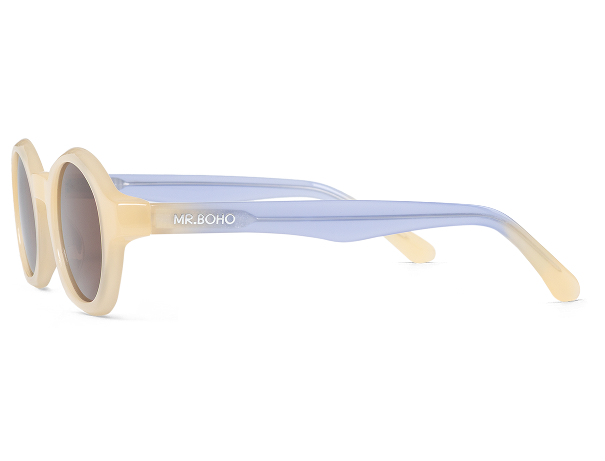 Gafas de sol Mr. Boho ONS 3Degrees en vista lateral, montura color crema