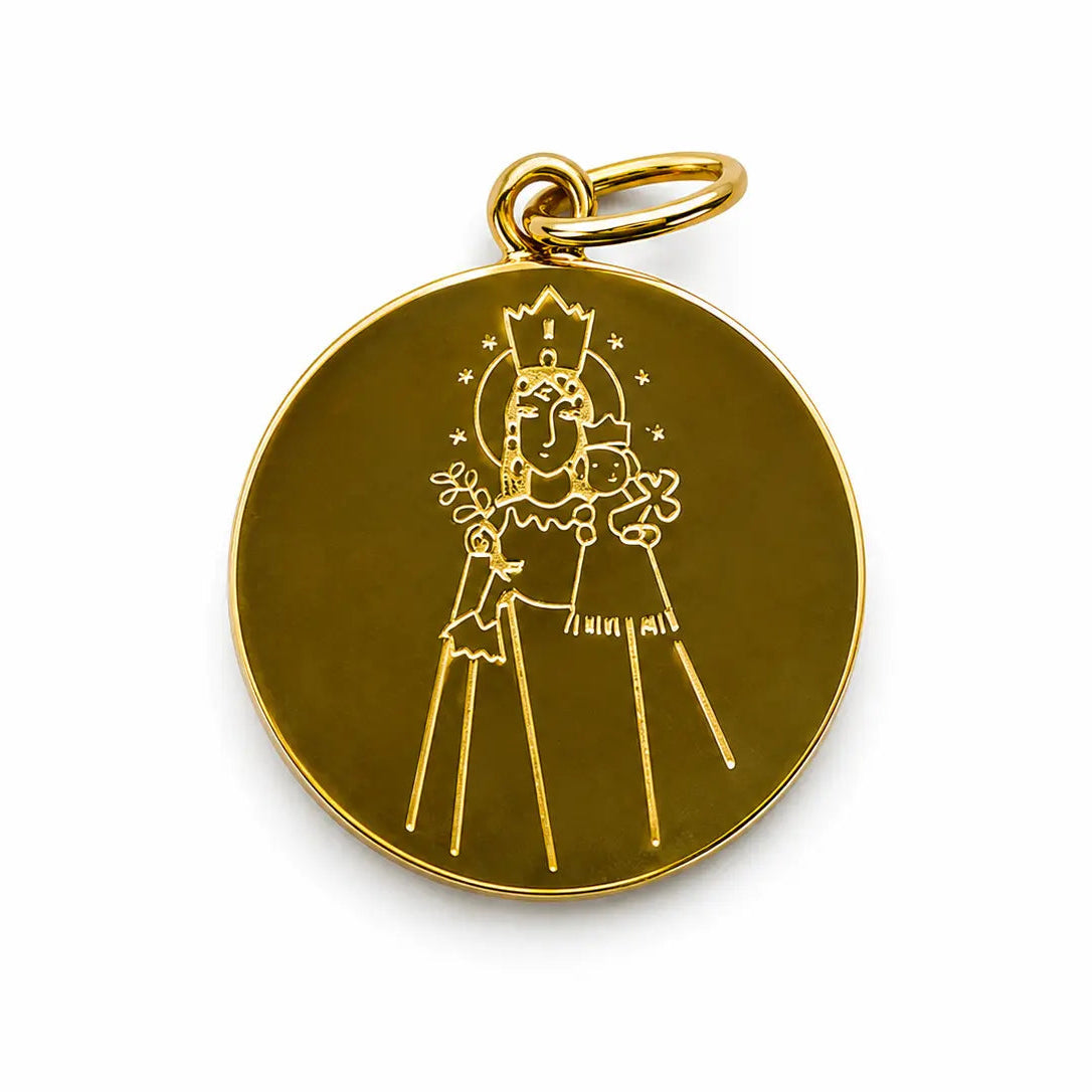 Medalla Maredeueta Virgen de los Desamparados de 15 mm con chapado en oro vista frontal