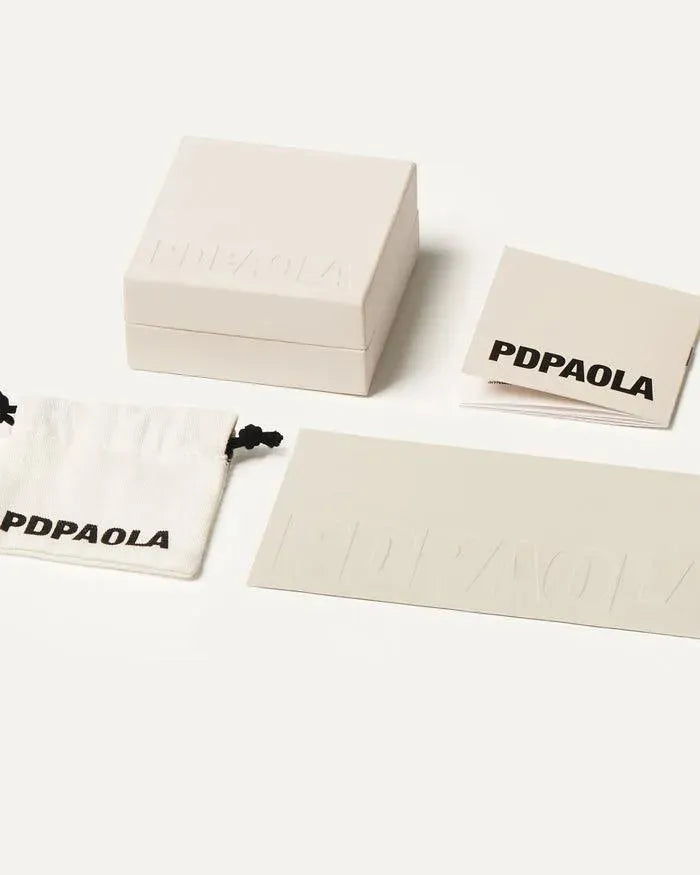 Pulsera Sand Solitary de PdPaola, pieza fina en imagen adicional de producto