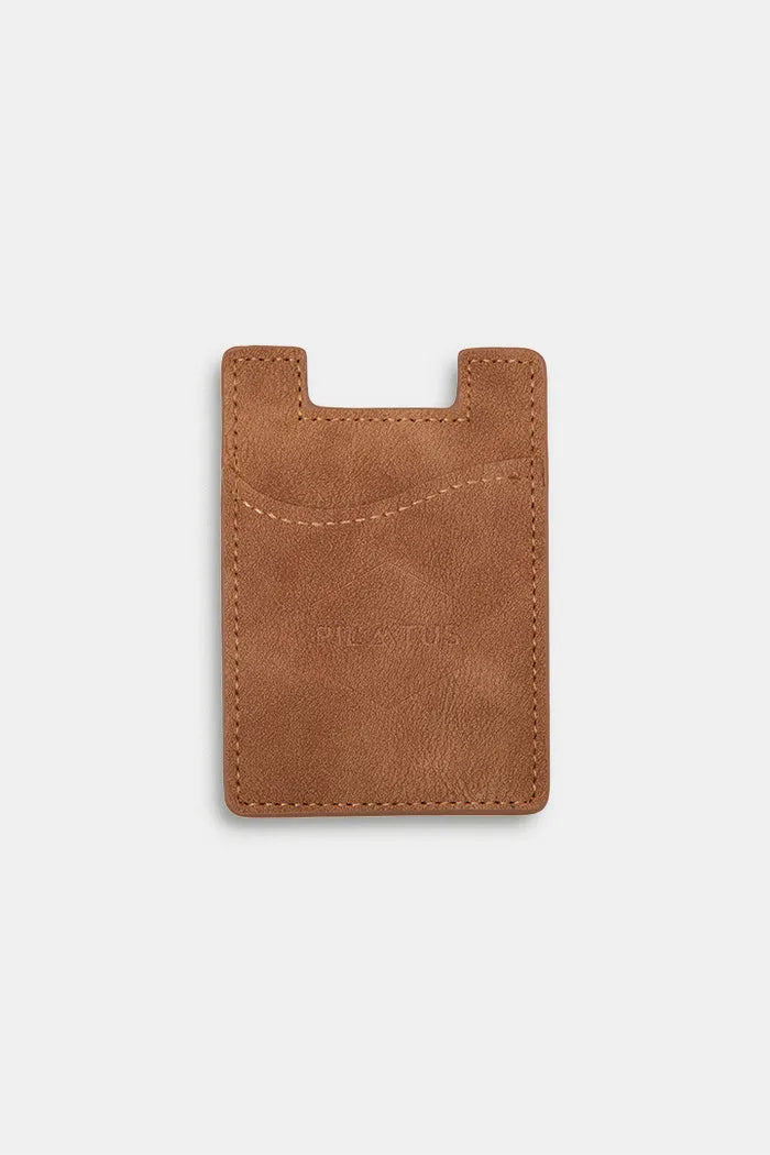 Detalle del tarjetero Terra Caramel, diseño compacto para tarjetas y uso diario