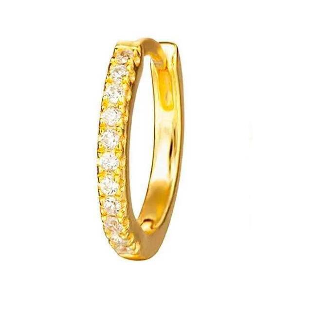 Aro fino con circonitas, diseño pequeño y brillante para llevar solo o combinado