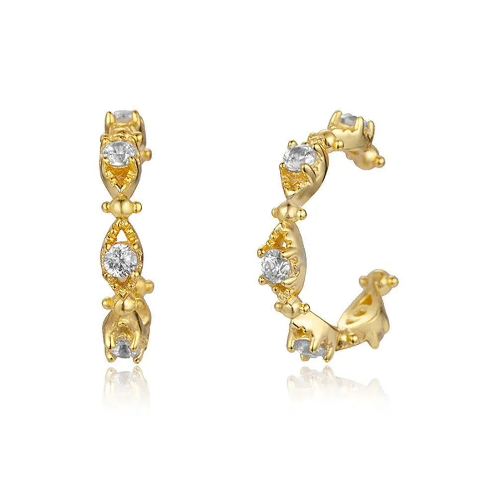 Ear cuff con trenza y circonitas, diseño brillante para sumar textura y luz a la oreja
