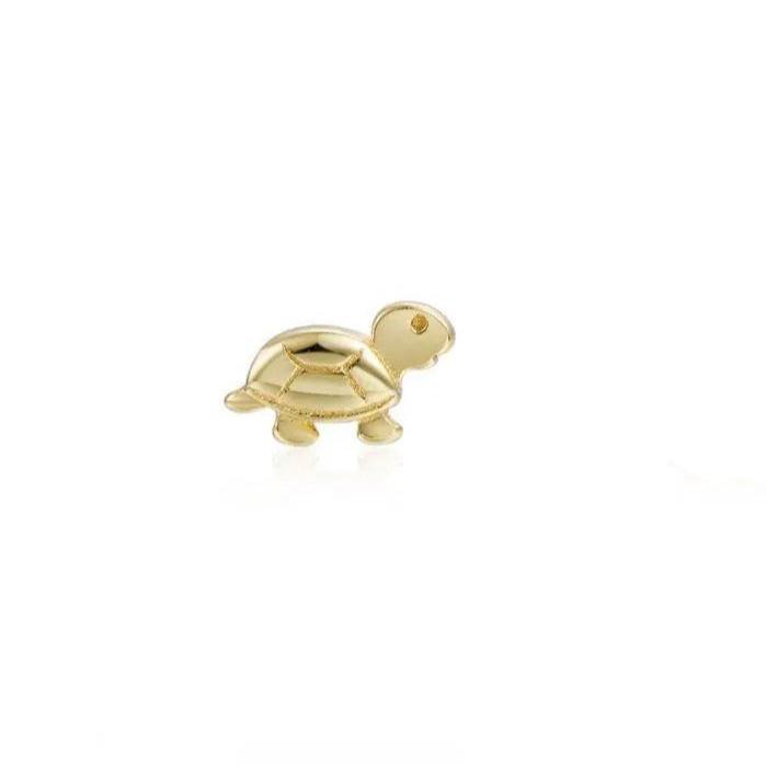 Pendiente Tortuga Mini en plata de ley 925 con baño de oro, diseño pequeño y original